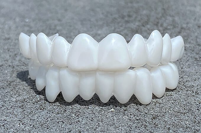 Adjustable Whitening Fake Invisible Holeless Braces