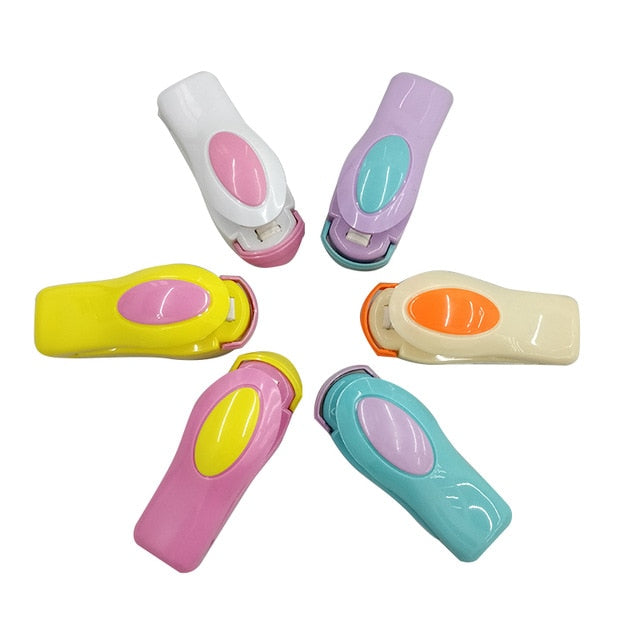 Mini Portable Food Clip Heat Sealing Machine- Buy 1 Get 1 Free